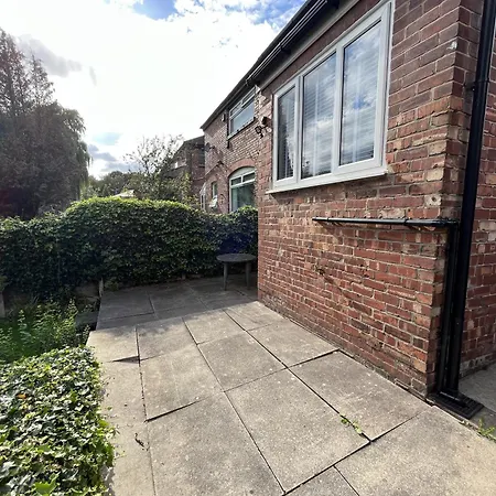Modern 3-bed Stay-away-home Sleeps 6 Nr *