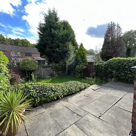 Modern 3-bed Stay-away-home Sleeps 6 Nr * Manchester