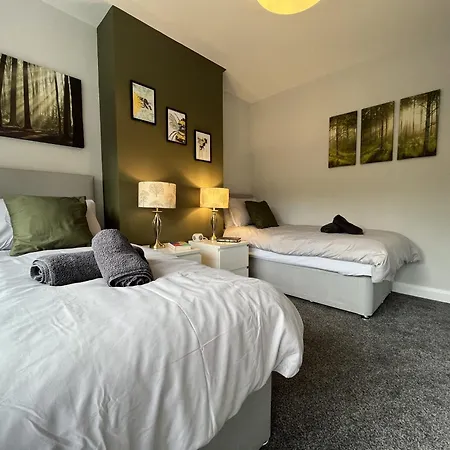 Modern 3-bed Stay-away-home Sleeps 6 Nr * Manchester