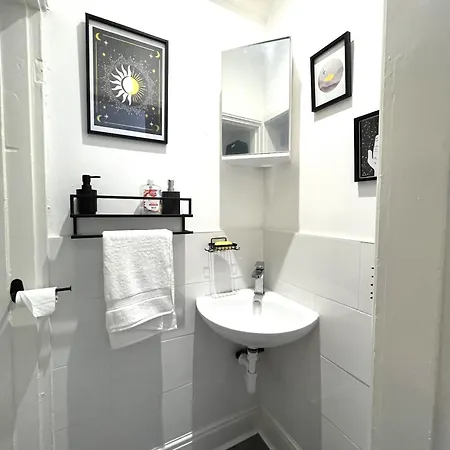 Spacious Sleeps 8 Nr Etihad Coop Live & * Manchester