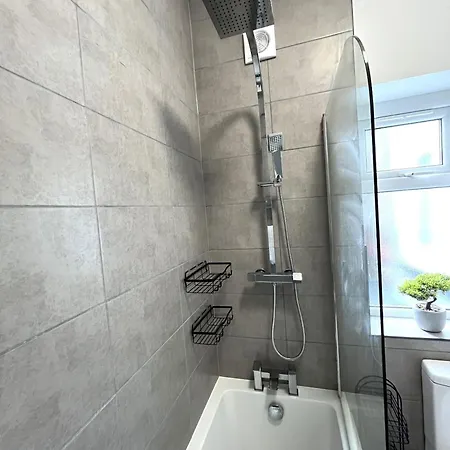 Spacious Sleeps 8 Nr Etihad Coop Live & Lägenhet Manchester