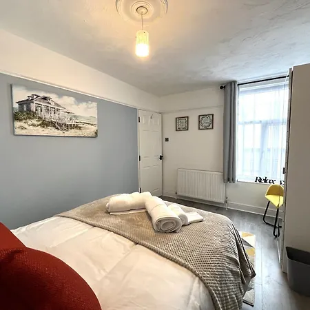 Spacious Sleeps 8 Nr Etihad Coop Live & Manchester