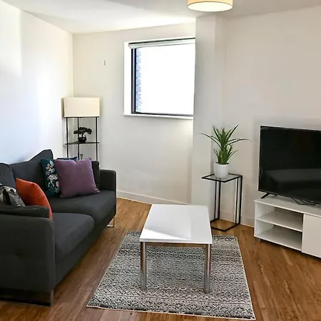 Waterside Haven Apartman *