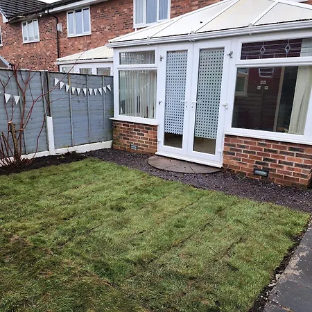 Modern 2Bed House Family Contractor Friendly Free Parking Quiet Area