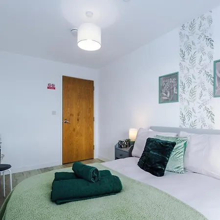 아파트 Stunning In Salford Quays, Dart Board, Balcony With Amazing Views, Sleeps 6