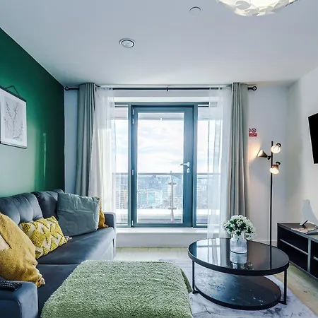 아파트 Stunning In Salford Quays, Dart Board, Balcony With Amazing Views, Sleeps 6 맨체스터