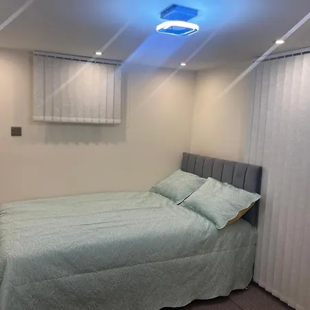 Newly Built Private Ensuite Manchester