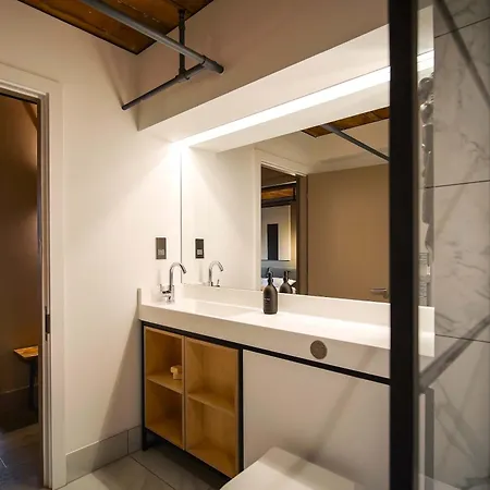 Appartement Hangar By The Heim Residences *