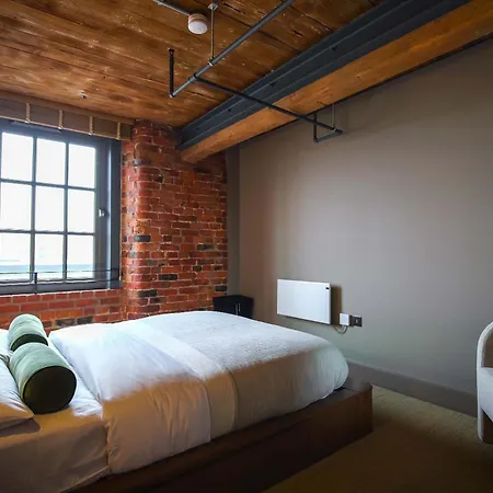 Hangar By The Heim Residences