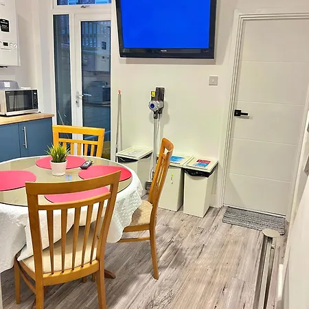 Apartment Lux 2 Bed 2 Bath Coop Arena, Stadium, Sport City, Picadilly *