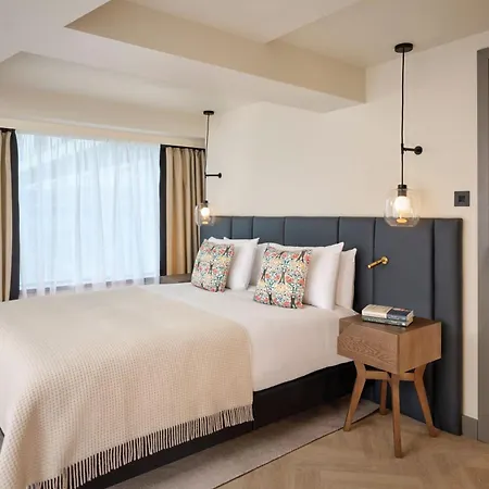 Hotel The Reach At Piccadilly, Manchester, A Tribute Portfolio