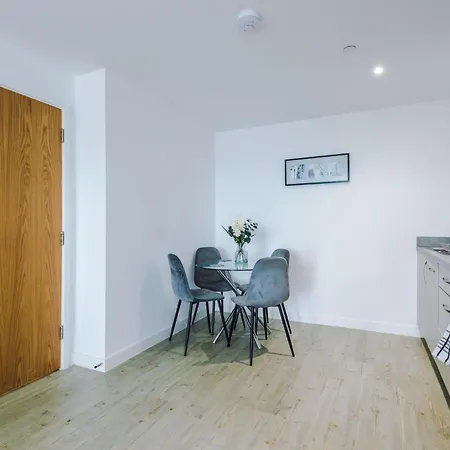 Centre - Luxury Two Bedroom