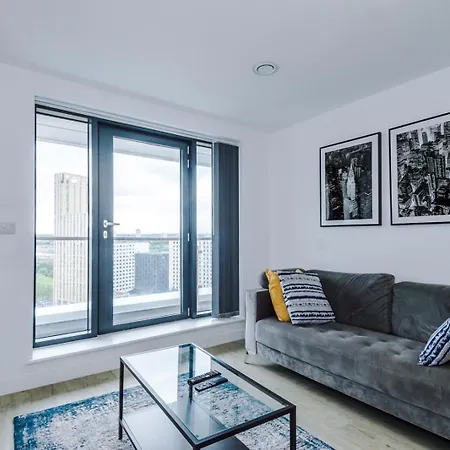 Centre - Luxury Two Bedroom