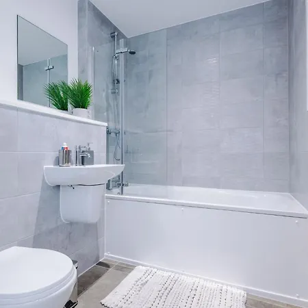 Centre - Luxury Two Bedroom Appartamento