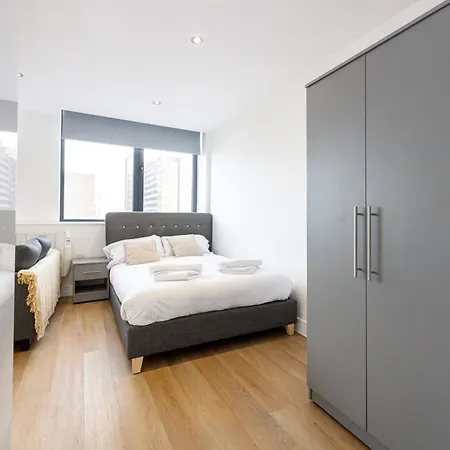 Stylish Flat- 9 Min Walk To Man Utd Stadium Manchester