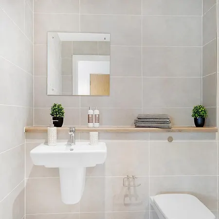 Апартаменты Stylish 2 Bedroom In Media City! Free Wifi Манчестер