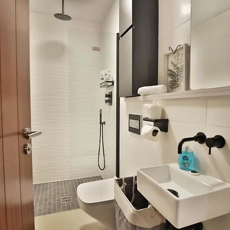 Stunning Luxury Townhouse In Centre Of Manchester