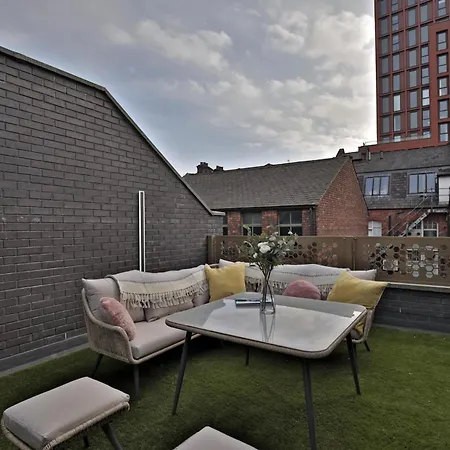 Holiday home Stunning Luxury Townhouse In Centre Of *
