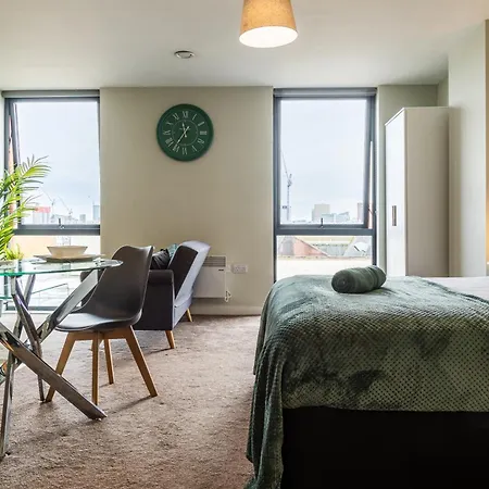 公寓 Spacious Studio, Centre , Salford 曼彻斯特