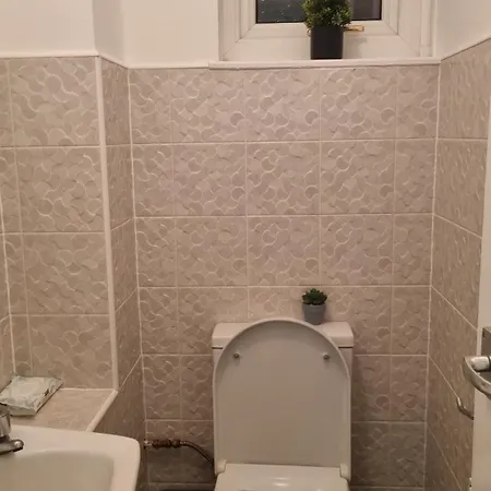 Apple Valley Apartment