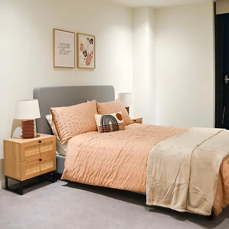 Apartment Modern In