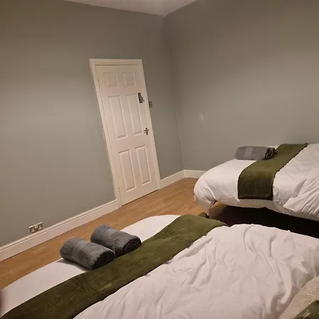 The Reddish Retreat Holiday home