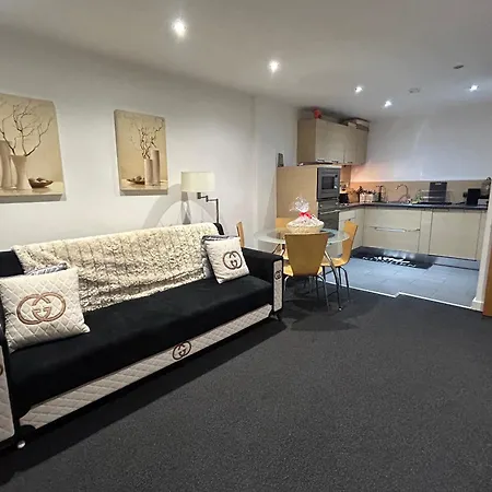 Cozy 5 Min Walk From Arena * Manchester