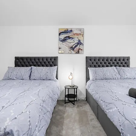 Luxurious Stylish Modern Holiday home *