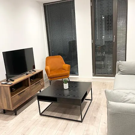 2 Bedroom Nq *
