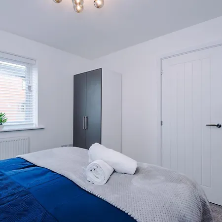 Modern 3br Townhouse In Central Nyaraló Manchester