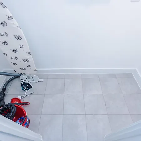 Modern 3br Townhouse In Central * Manchester