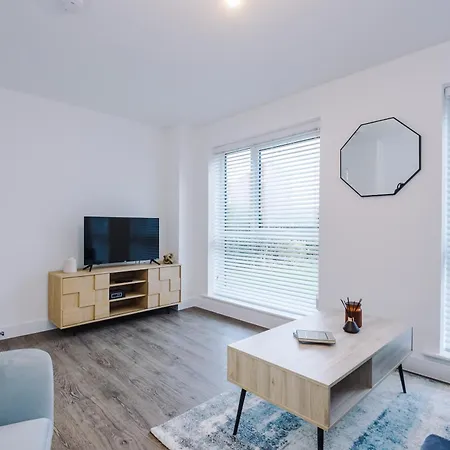 Modern 3br Townhouse In Central Nyaraló Manchester