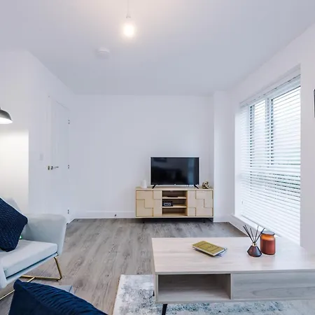 Modern 3br Townhouse In Central Nyaraló Manchester
