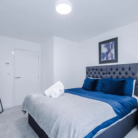 Modern 3br Townhouse In Central Nyaraló Manchester