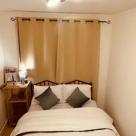 Ever United Guest house Manchester