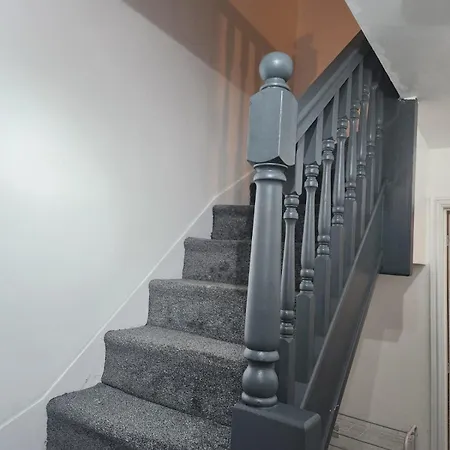 Westbury Garden Homestay Manchester