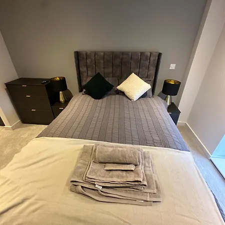 Apartmán Spacious Modern 2 Bedroom *