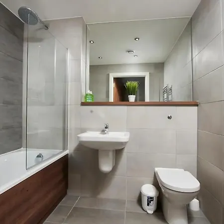 Lovely Abode - Amazing Views - Parking