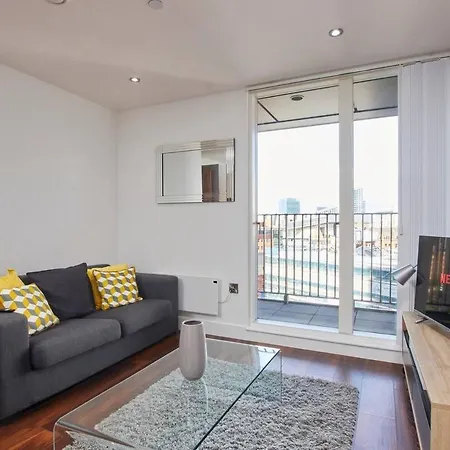 Lovely Abode - Amazing Views - Parking