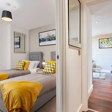 Lovely Abode - Amazing Views - Parking * Manchester