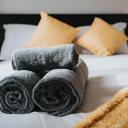 Apartment Four Bedroom By Brookland Serviced Short Lets With Free Wifi *