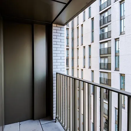 Sleek In By 53 Degrees Property, Ideal For Couples, Amazing Location!