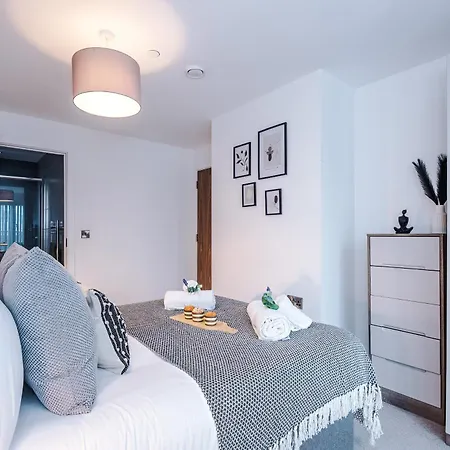 Lejlighed Sleek In By 53 Degrees Property, Ideal For Couples, Amazing Location!