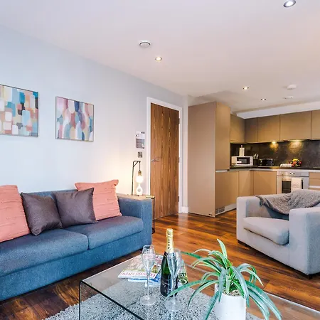 Sleek In By 53 Degrees Property, Ideal For Couples, Amazing Location!