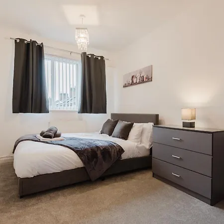 Spacious 3-bed House Didsbury *