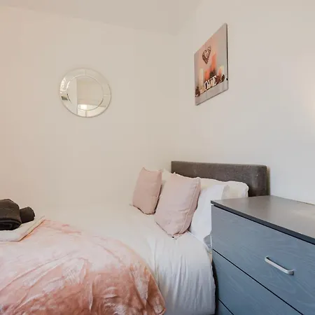 Spacious 3-bed House Didsbury Casa vacanze Manchester
