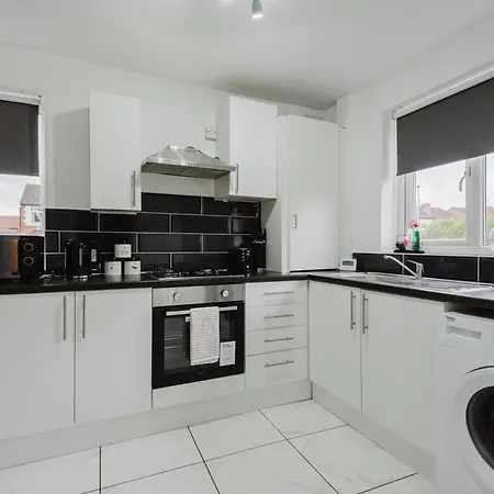 Spacious 3-bed House Didsbury Manchester