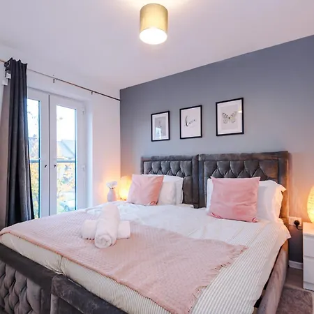 Prázdninový dům 3br-sleeps6-garden-bbq-freeparking-pets