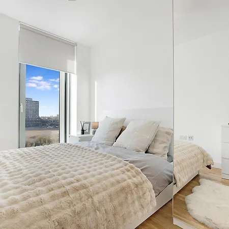Luxury 2br In Media * Manchester