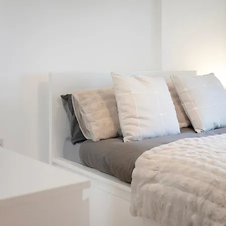 Apartment New! 1br In Media Free Wifi